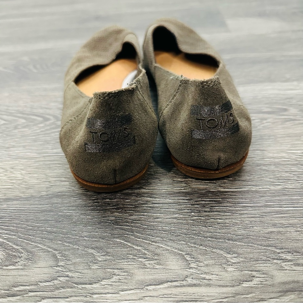 Toms Jutti Suede Toe Flats Olive Brown Size 6.5 - Picture 5 of 8
